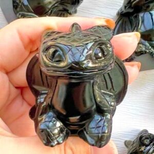Toothless dragon Obsidian natural polished crystal carving - small size